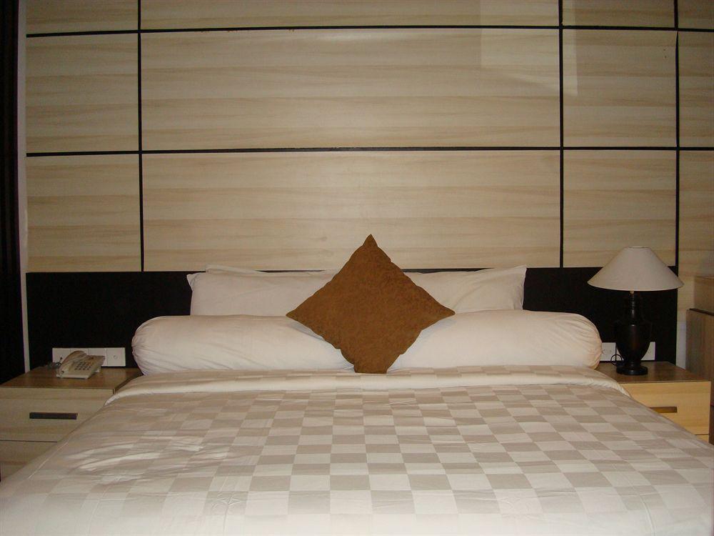 Ap Suite Apartment Kuta Lombok Exterior foto